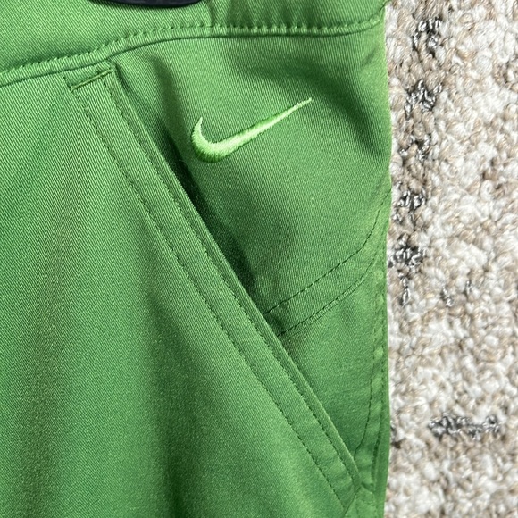 Nike Track Pants Green Sporty Casual Athletic Lightweight Active St Patricks Day - Picture 4 of 10